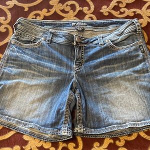 Silver Suki Flap Shorts Size 20